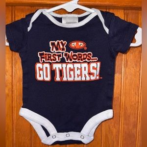 Auburn Tigers Baby Onesie Size 0/3 Months Excellent Used Condition